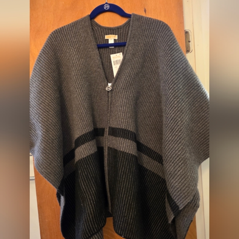 Michael Kors Gray and Black Knit Poncho With Zipper NWT